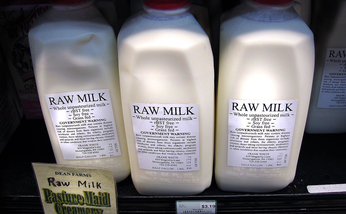 ¿Cuáles son las ventajas de beber leche cruda?