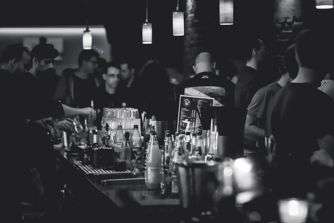 ¿Por qué a algunas personas el alcohol las vuelve agresivas? ¿Por qué a algunas personas el alcohol las vuelve agresivas?