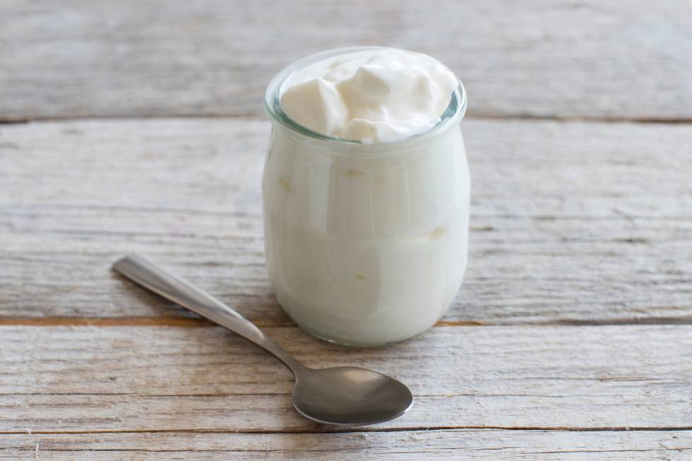 ¿Sabías que puedes comer yogur aunque tengas problemas para digerir la lactosa?