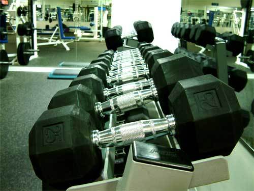 Cómo modificar tu entrenamiento con pesas y añadir variantes