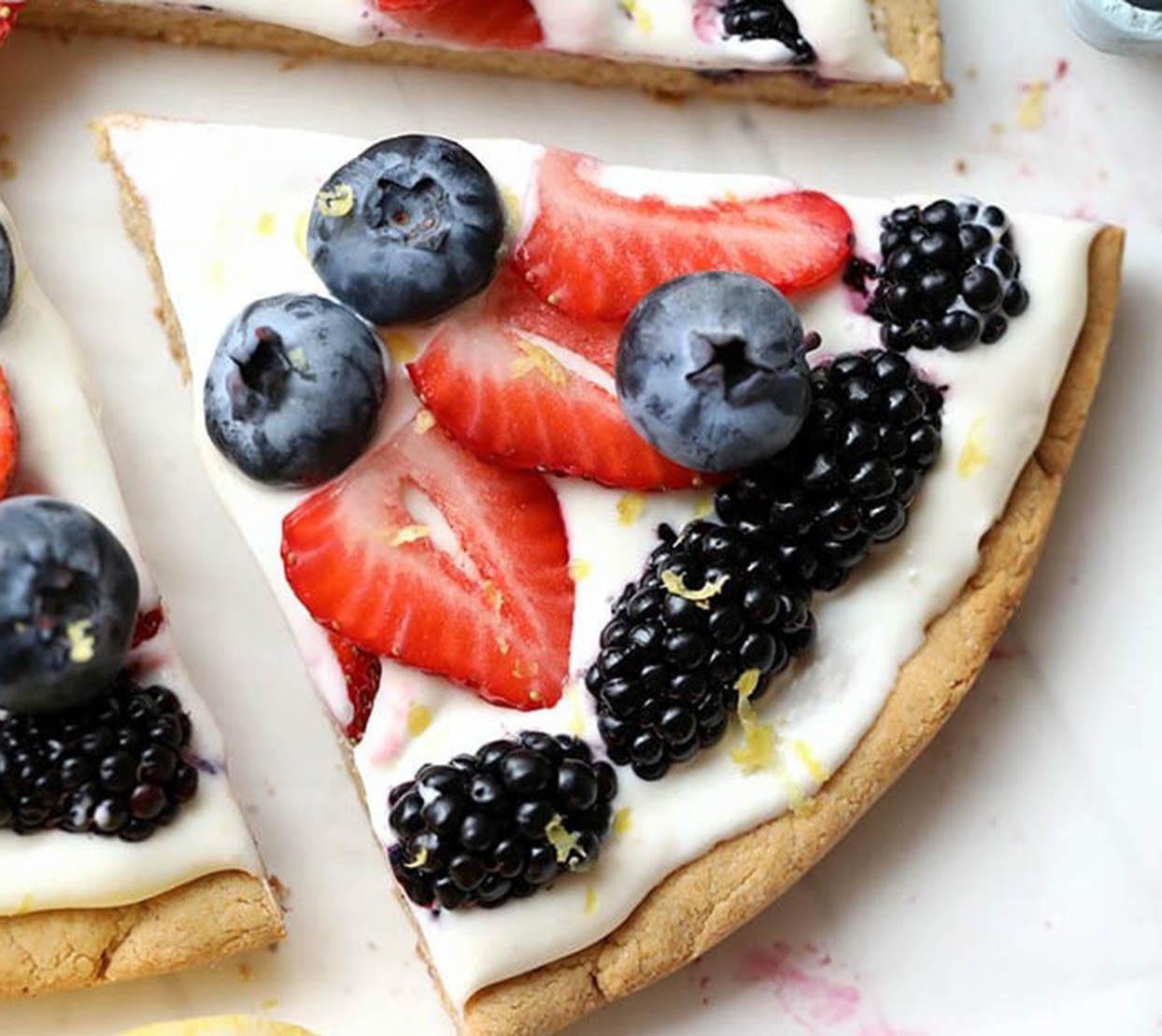 Adelante, toma la pizza para el postre