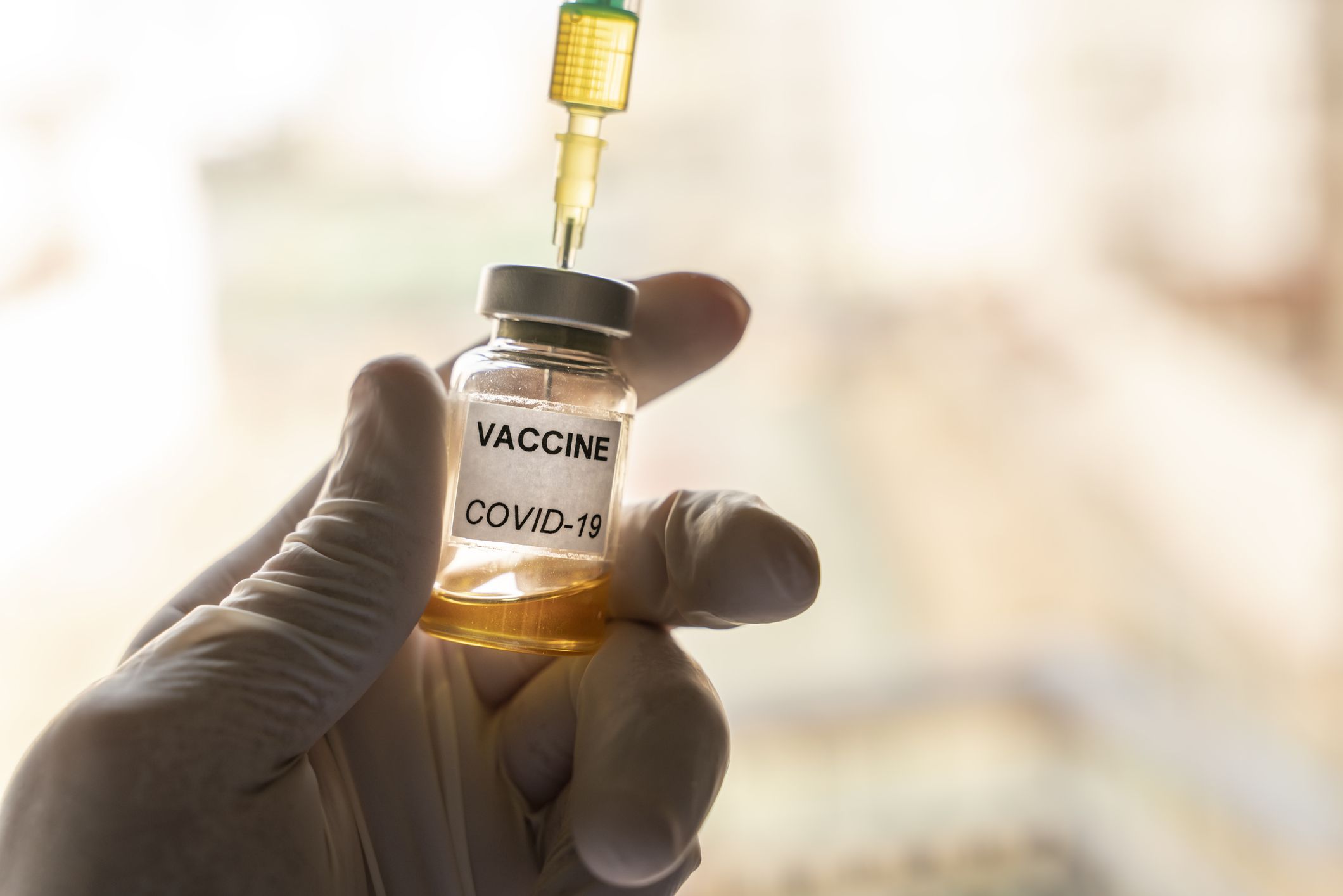 ¿Qué pasará cuando haya una vacuna COVID-19?