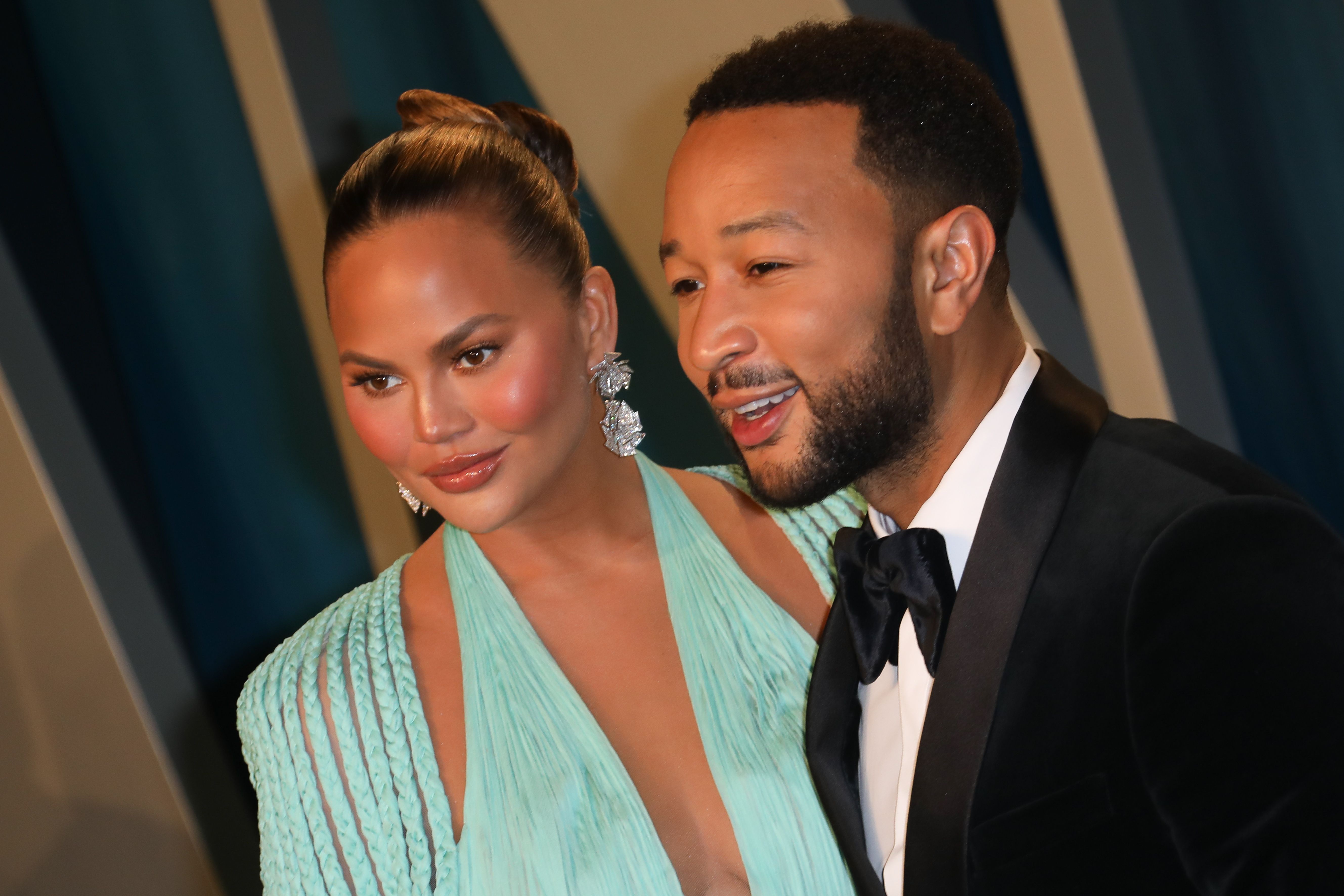 Chrissy Teigen revela la pérdida del embarazo en medio de complicaciones