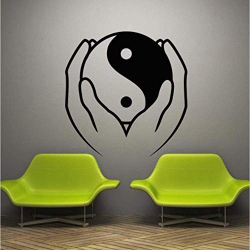 65X65Cm Yoga Yin Yang Vinilo Tatuajes De Pared Mano Cepillo De Palma Yin Yang Hombre Mujer Inicio Etiqueta De La Pared Sala De Estar Decoración Decorativa Del Hogar