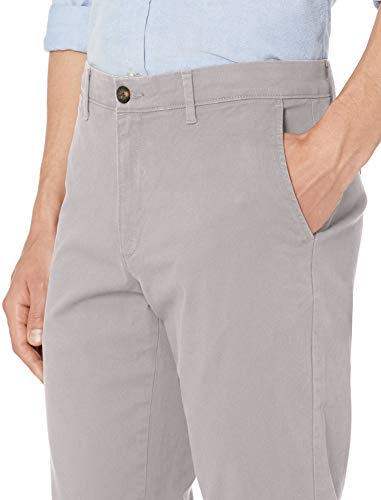 Amazon Essentials - Pantalones ajustados, elastizados e informales de color caqui para hombre, Gris claro, 35W x 30L