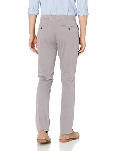Amazon Essentials - Pantalones ajustados, elastizados e informales de color caqui para hombre, Gris claro, 35W x 30L