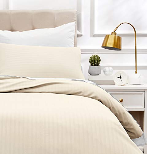 AmazonBasics - Juego de ropa de cama con funda nórdica de microfibra y 1 funda de almohada - 135 x 200 cm, crema AmazonBasics - Juego de ropa de cama con funda nórdica de microfibra y 1 funda de almohada - 135 x 200 cm, crema
