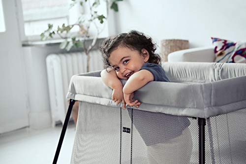 BabyBjörn Cuna de viaje Light + Sábana Ajustable, Plata BabyBjörn Cuna de viaje Light + Sábana Ajustable, Plata