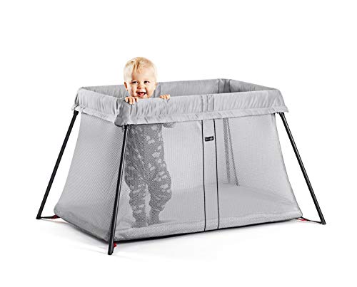 BabyBjörn Cuna de viaje Light + Sábana Ajustable, Plata BabyBjörn Cuna de viaje Light + Sábana Ajustable, Plata
