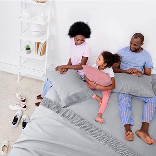 Bedsure Juego de Sábanas 150x200/190 cm - 4 Piezas - Sábana Bajera Ajustable Cama 150 con Encimera 240x275cm 2 Fundas de Almohada 50x80cm - Gris Claro Bedsure Juego de Sábanas 150x200/190 cm - 4 Piezas - Sábana Bajera Ajustable Cama 150 con Encimera 240x275cm 2 Fundas de Almohada 50x80cm - Gris Claro