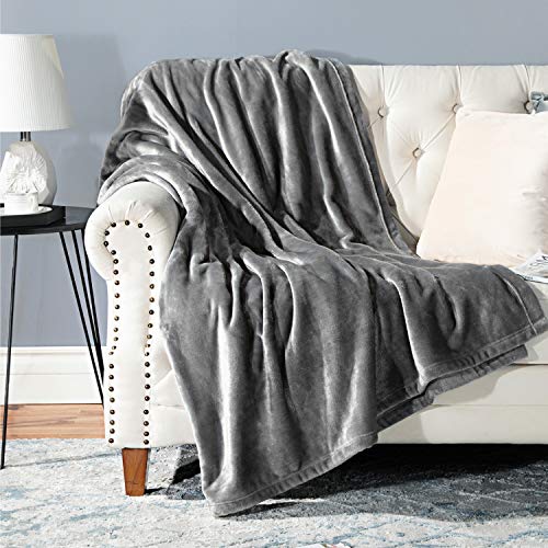 Bedsure Mantas para Sofás de Franela 150x200 cm - Manta para Cama 90 Reversible de 100% Microfibre Extra Suave - Manta Gris Transpirable Bedsure Mantas para Sofás de Franela 150x200 cm - Manta para Cama 90 Reversible de 100% Microfibre Extra Suave - Manta Gris Transpirable