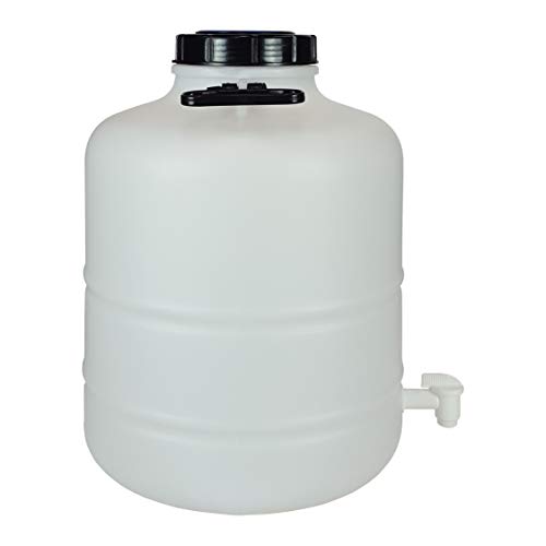 Bidón Garrafa Plástico Alimentario 30 litros con grifo y asas redondo. Boca ancha. Apto para agua consumo humano y todo tipo de líquidos. Bidón Garrafa Plástico Alimentario 30 litros con grifo y asas redondo. Boca ancha. Apto para agua consumo humano y todo tipo de líquidos.