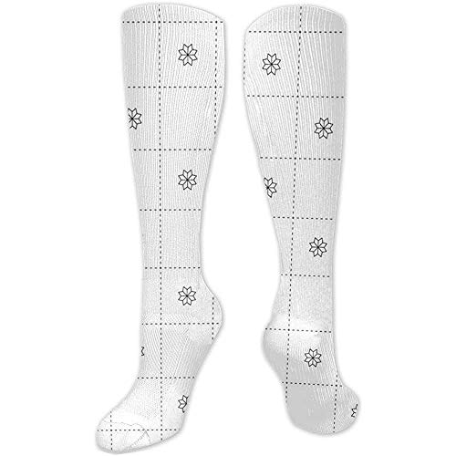 Black Flower in Dash Tablero de ajedrez Patrón japonés personalizado Calcetines altos para hombres y mujeres Mejor correr Viajar Ciclismo Black Flower in Dash Tablero de ajedrez Patrón japonés personalizado Calcetines altos para hombres y mujeres Mejor correr Viajar Ciclismo