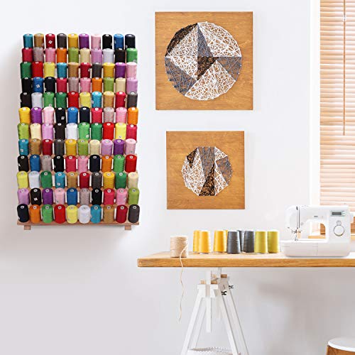 Curtzy Porta Hilos de Madera para 120 Carretes de Hilo - Organizador Costura de Pared con Ganchos para Colgarlo - Organizador de Hilos de Madera de Haya para Bordado, Costura, Hacer Colchas Curtzy Porta Hilos de Madera para 120 Carretes de Hilo - Organizador Costura de Pared con Ganchos para Colgarlo - Organizador de Hilos de Madera de Haya para Bordado, Costura, Hacer Colchas