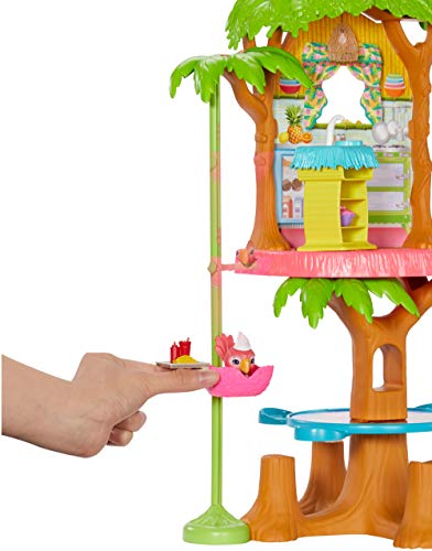 Enchantimals - Cafetería Junglewood con muñeca y mascota Peeki Parrot y accesorios, edad recomendada: 4 años y más (Mattel GNC57)