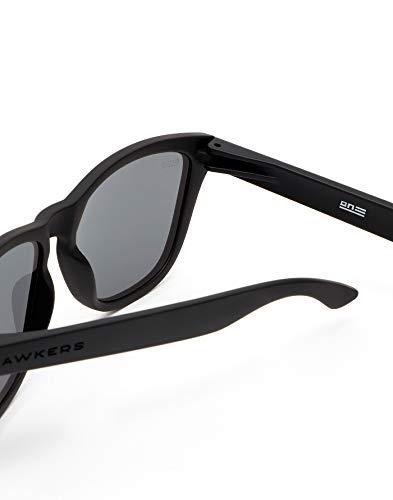 HAWKERS Gafas de Sol ONE Carbon Black, para Hombre y Mujer, con Montura Negra Mate y Lente Plata Efecto Espejo, Protección UV400