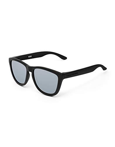 HAWKERS Gafas de Sol ONE Carbon Black, para Hombre y Mujer, con Montura Negra Mate y Lente Plata Efecto Espejo, Protección UV400