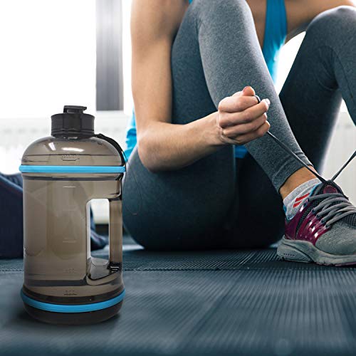 High Pulse Botella de agua para gimnasio 2,2 L – La botella deportiva con asa no se derrama y es el accesorio de gimnasio perfecto – Sin BPA High Pulse Botella de agua para gimnasio 2,2 L – La botella deportiva con asa no se derrama y es el accesorio de gimnasio perfecto – Sin BPA