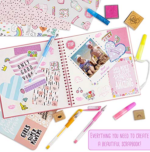 KreativeKraft Kit de Manualidades para Niños Scrapbooking, Incluye Pegatinas de Unicornio Album Fotos Scrapbook Boligrafos de Gel Purpurina, Regalos Originales para Niños Niñas 8+