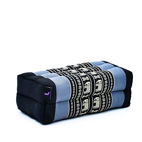Leewadee Bloque de Yoga pequeño – Cojín Alargado para Pilates y meditación, cojín para el Suelo Hecho de kapok Natural, 35 x 18 x 12 cm, Azul Leewadee Bloque de Yoga pequeño – Cojín Alargado para Pilates y meditación, cojín para el Suelo Hecho de kapok Natural, 35 x 18 x 12 cm, Azul