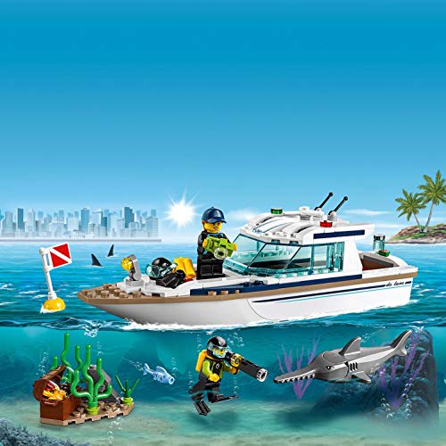 LEGO City Great Vehicles - Yate de Buceo, juguete creativo de construcción de barco con minifiguras de submarinistas y animales marinos (60221) LEGO City Great Vehicles - Yate de Buceo, juguete creativo de construcción de barco con minifiguras de submarinistas y animales marinos (60221)