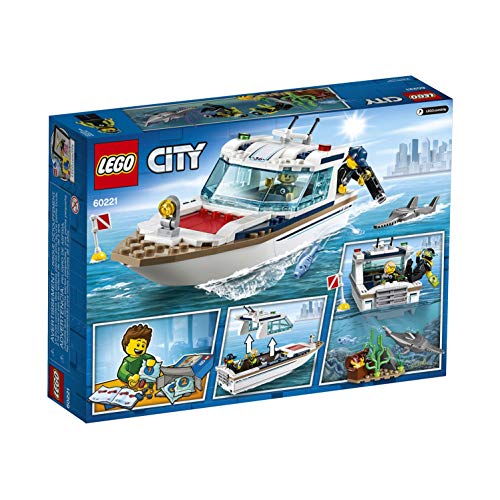 LEGO City Great Vehicles - Yate de Buceo, juguete creativo de construcción de barco con minifiguras de submarinistas y animales marinos (60221)