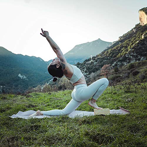 Lightbloc Bloque de Yoga de Madera Super Ligero - made in Spain - 1 o 2 Unidades - Para Hacer Ejercicios apoyar y profundizar posturas - Hecho a Mano, Natural- Accesorios - Ladrillo-Tacos Yoga-Pilates