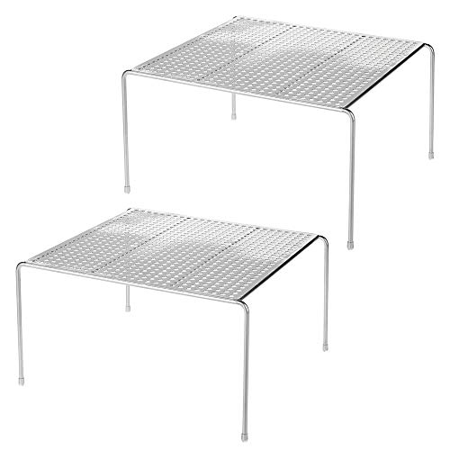 mDesign Juego de 2 estantes de cocina – Soportes para platos de metal – Pequeños organizadores de armarios para tazas, platos, alimentos, etc. – plateado