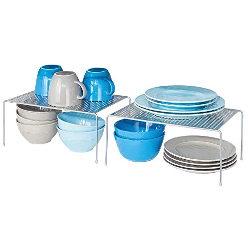 mDesign Juego de 2 estantes de cocina – Soportes para platos individuales de metal – Amplios organizadores de armarios para tazas, platos, alimentos, etc. – plateado mDesign Juego de 2 estantes de cocina – Soportes para platos individuales de metal – Amplios organizadores de armarios para tazas, platos, alimentos, etc. – plateado