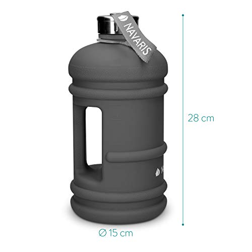 Navaris Botella Deportiva XXL - Bidón de Agua sin BPA - Cantimplora con Tapa y asa - Garrafa Grande de 2.2 litros para Fitness Ciclismo Senderismo