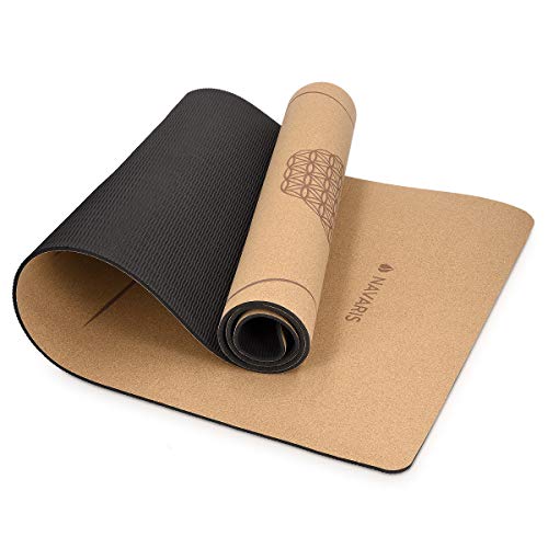 Navaris Esterilla de Yoga de Corcho Antideslizante - Alfombra para Entrenamiento de Gimnasia - Colchoneta de 183 x 61 x 0.5CM con Correa de Transporte Navaris Esterilla de Yoga de Corcho Antideslizante - Alfombra para Entrenamiento de Gimnasia - Colchoneta de 183 x 61 x 0.5CM con Correa de Transporte