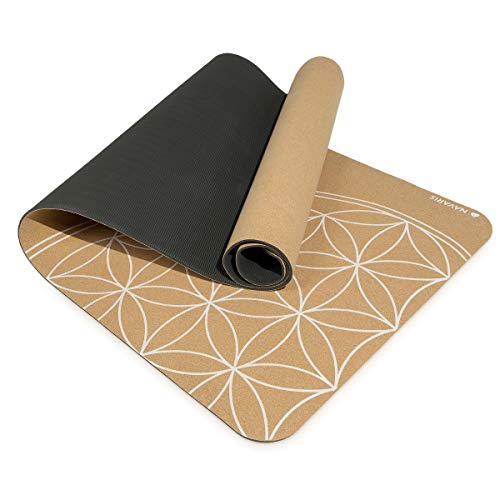 Navaris Esterilla de Yoga de Corcho Antideslizante - Alfombra para Entrenamiento de Gimnasia - Colchoneta de 183x61x0.5CM con diseño de Flor de Vida