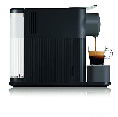 Nespresso De'Longhi Lattissima One EN500B - Cafetera monodosis de cápsulas con depósito de leche compacto, 19 bares, apagado automático, color negro, Incluye pack de bienvenida con 14 cápsulas Nespresso De'Longhi Lattissima One EN500B - Cafetera monodosis de cápsulas con depósito de leche compacto, 19 bares, apagado automático, color negro, Incluye pack de bienvenida con 14 cápsulas