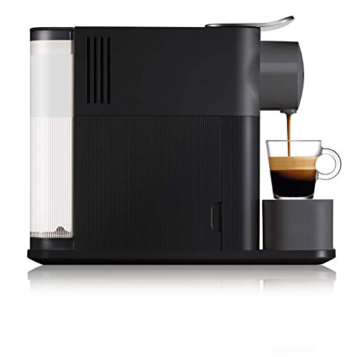 Nespresso De'Longhi Lattissima One EN500B - Cafetera monodosis de cápsulas con depósito de leche compacto, 19 bares, apagado automático, color negro, Incluye pack de bienvenida con 14 cápsulas