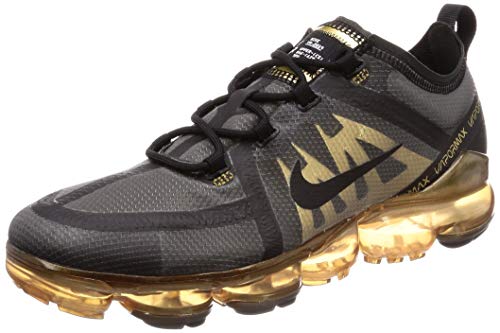 Nike Air Vapormax 2019 - Zapatillas de Atletismo para Hombre, Black/Metallic Gold 002, 42 EU Nike Air Vapormax 2019 - Zapatillas de Atletismo para Hombre, Black/Metallic Gold 002, 42 EU