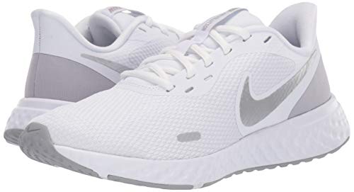 Nike Revolution 5, Zapatillas de Atletismo Mujer, Multicolor (White/Wolf Grey/Pure Platinum 100), 36 EU Nike Revolution 5, Zapatillas de Atletismo Mujer, Multicolor (White/Wolf Grey/Pure Platinum 100), 36 EU