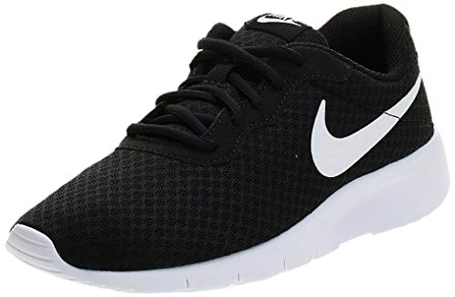 Nike Tanjun Gs, Zapatillas de Running para Niños, Negro (Black/White/White 011), 39 EU Nike Tanjun Gs, Zapatillas de Running para Niños, Negro (Black/White/White 011), 39 EU