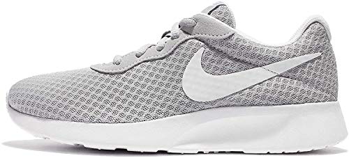 Nike Tanjun, Zapatillas de Running para Mujer, Gris (Wolf Grey/White), 38 EU