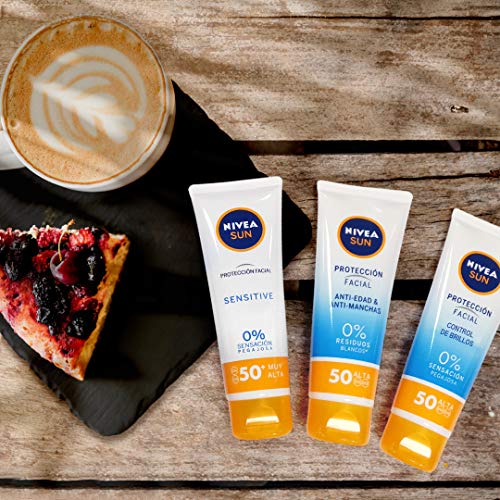 NIVEA SUN Protección Facial UV Anti-edad & Anti-manchas FP50 (1 x 50 ml), protector solar facial, crema antiedad 0% residuos blancos, crema hidratante facial