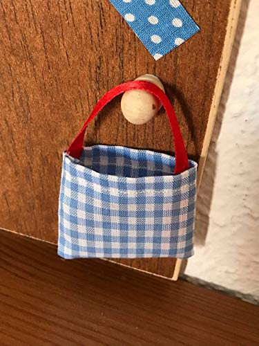 Ratoncito Pérez. La auténtica puerta mágica. Con una preciosa bolsita de tela azul para dejar el diente. El Ratoncito Pérez, vendrá a por tu diente y dejará una monedita. Ratoncito Pérez. La auténtica puerta mágica. Con una preciosa bolsita de tela azul para dejar el diente. El Ratoncito Pérez, vendrá a por tu diente y dejará una monedita.