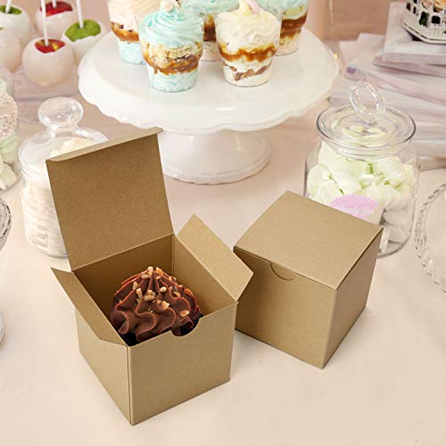 Switory Cajas de Regalo de 50 Piezas con Tapas, 10x10x10cm Cajas de Regalo de Papel Kraft para Hacer Manualidades, Magdalenas, Cajas de cartón para Dama de Honor, Favor de Boda marrón