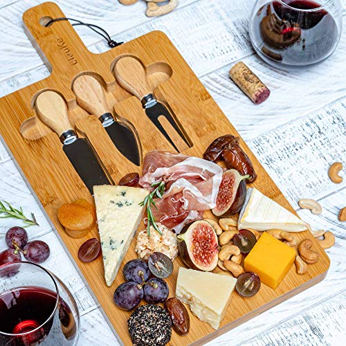 Tabla de Quesos y Cuchillos de Madera de Bambú (3 Cuchillos de Queso) - Tabla Para Cortar Queso Multifuncional - Tabla De Cortar Alimentos Por Un Lado Y Tabla De Quesos Por El Otro - BlauKe Tabla de Quesos y Cuchillos de Madera de Bambú (3 Cuchillos de Queso) - Tabla Para Cortar Queso Multifuncional - Tabla De Cortar Alimentos Por Un Lado Y Tabla De Quesos Por El Otro - BlauKe