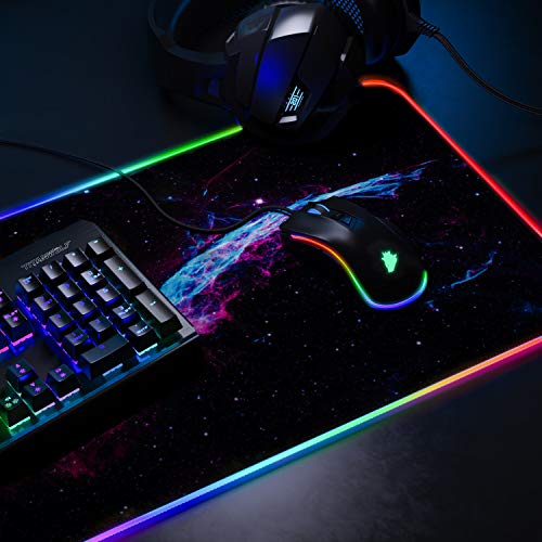 Titanwolf - Alfombrilla para ratón Gaming RGB - Mouse Pad 800 x 300 mm - LED Multicolor 7 Colores - 4 modos de efectos - Mejora precisión y velocidad - Superficie inferior de goma – Motivo Veil Nebula