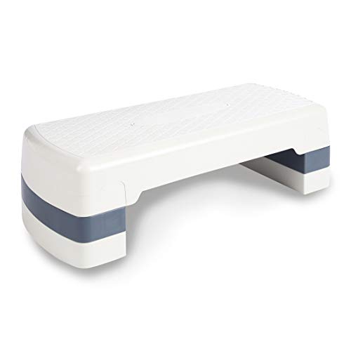 Ultrasport Step, Stepper óptimo para el aeróbic y el fitness, regulable en alturas diferentes, con superficie antideslizante,diferentes colores y tamaños,peso óptimo del usuario 150kg Ultrasport Step, Stepper óptimo para el aeróbic y el fitness, regulable en alturas diferentes, con superficie antideslizante,diferentes colores y tamaños,peso óptimo del usuario 150kg