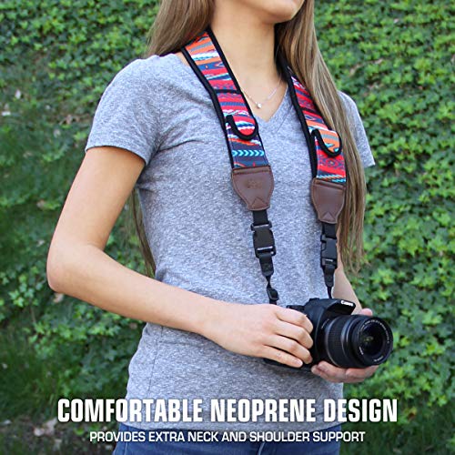 USA Gear TrueSHOT Correa Camara Reflex, Bolsillos para Accesorios y Hebillas de Liberación Rápida - Compatible con Canon, Nikon, Sony, Olympus, Pentax, Fujifilm y más - Diseño con Aztec USA Gear TrueSHOT Correa Camara Reflex, Bolsillos para Accesorios y Hebillas de Liberación Rápida - Compatible con Canon, Nikon, Sony, Olympus, Pentax, Fujifilm y más - Diseño con Aztec