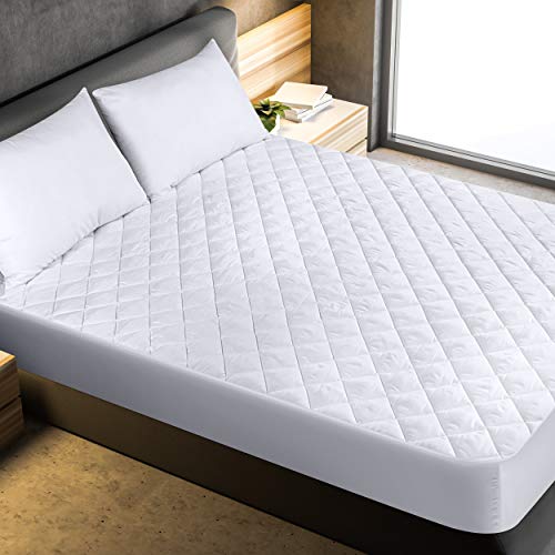 Utopia Bedding - Protector de colchón Acolchado - Microfibra - Transpirable - Funda para colchon estira hasta 38 cm de Profundidad - 135 x 190 cm, Cama 135