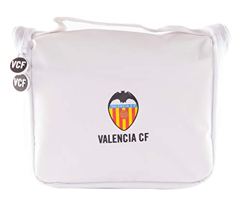 Valencia Club de Fútbol Neceser de Viaje - Producto Oficial del Equipo, con Percha para Colgar y Varias Alturas para Guardar Artículos de Aseo Valencia Club de Fútbol Neceser de Viaje - Producto Oficial del Equipo, con Percha para Colgar y Varias Alturas para Guardar Artículos de Aseo