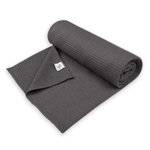 Yogibato Toalla de Yoga – Antideslizante y de Secado rápido – Toalla para Pilates Antideslizante – Toalla Antideslizante para Bikram y Hot Yoga – [183 x 61 cm] – Gris Oscuro