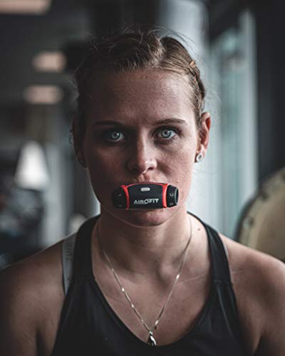 Airofit - entrenador respiratorio, con aplicación móvil gratuita, entrena los músculos del tracto respiratorio, mide el volumen y la fuerza respiratoria, aumenta el rendimiento físico. Airofit - entrenador respiratorio, con aplicación móvil gratuita, entrena los músculos del tracto respiratorio, mide el volumen y la fuerza respiratoria, aumenta el rendimiento físico.