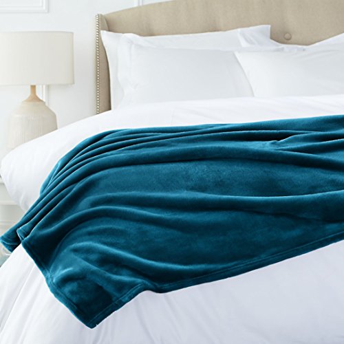 AmazonBasics - Manta, hecha de felpa suave de terciopelo - 229 x 274cm - azul-verde AmazonBasics - Manta, hecha de felpa suave de terciopelo - 229 x 274cm - azul-verde